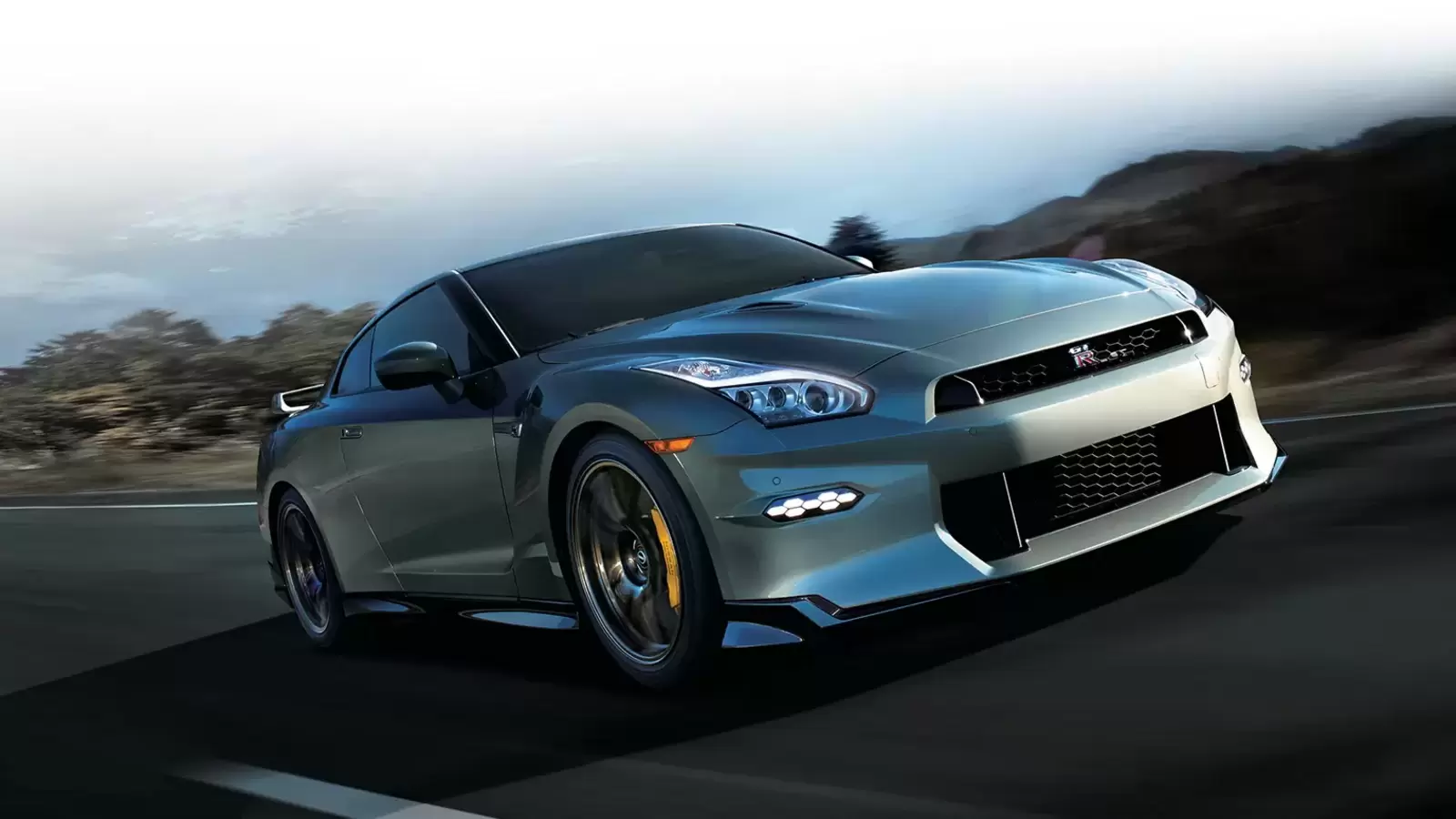 Nissan_GTR_1710045842834_1710045851827