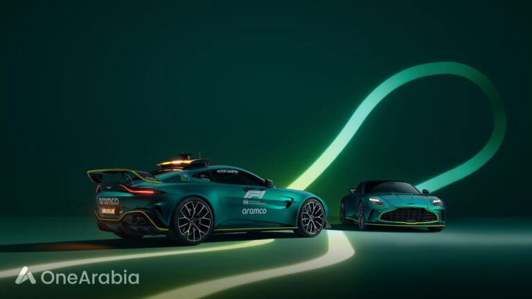 Нов безбедносен автомобил Aston Martin Vantage F1