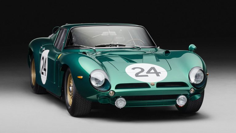 Произведено е последното Bizzarrini 5300 GT Revival Edition