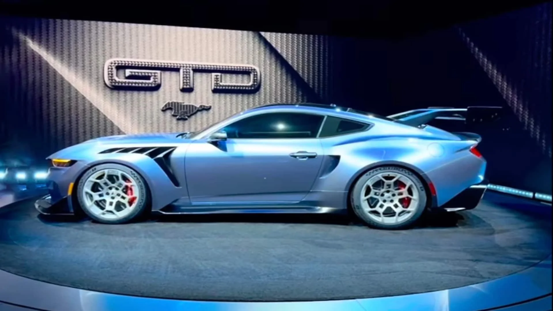 leaked-2024-ford-mustang-gtd-looks-like-a-mean-race-car-for-v0--WcFbBHzD7wixar9P0spuKi0ndu6FPs5__pDJl_1e4o