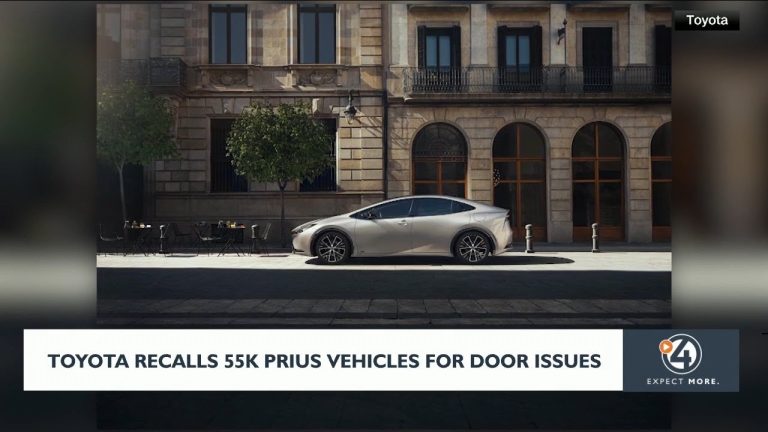 Toyota го повлекува новиот Prius за корективна интервенција