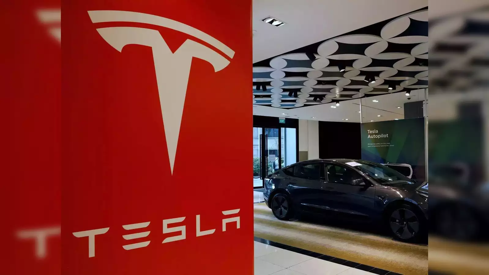 tesla-to-lay-off-more-than-10-of-its-staff