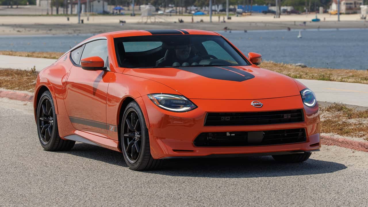 2024-nissan-z-heritage-edition