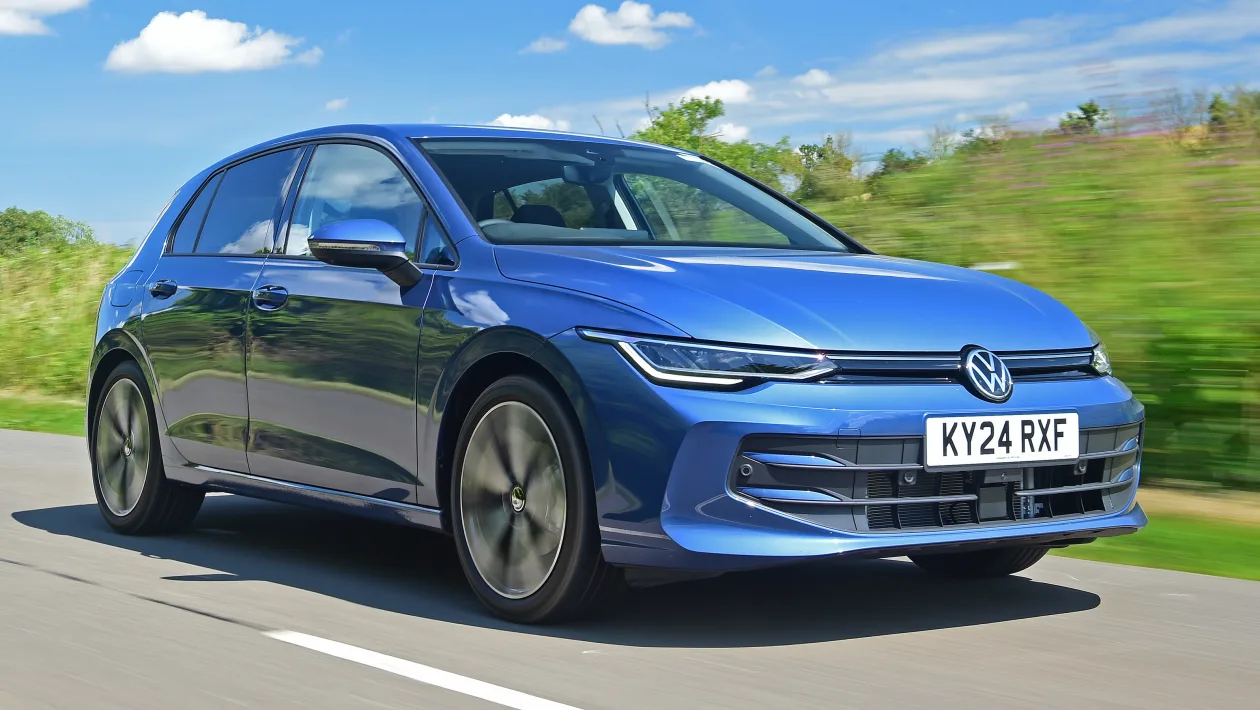 Volkswagen-Golf-facelift-2024-UK-24