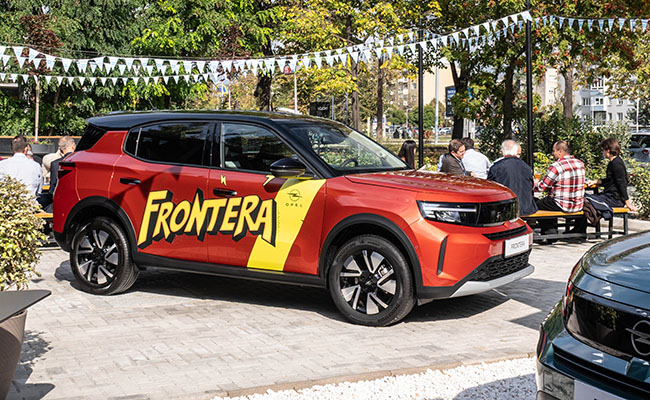 opel-frontera-mk-premiera-carclub