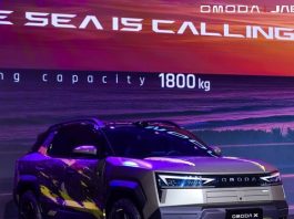 Omoda X: Кинески SUV со термовизија, караоке и три видови погон